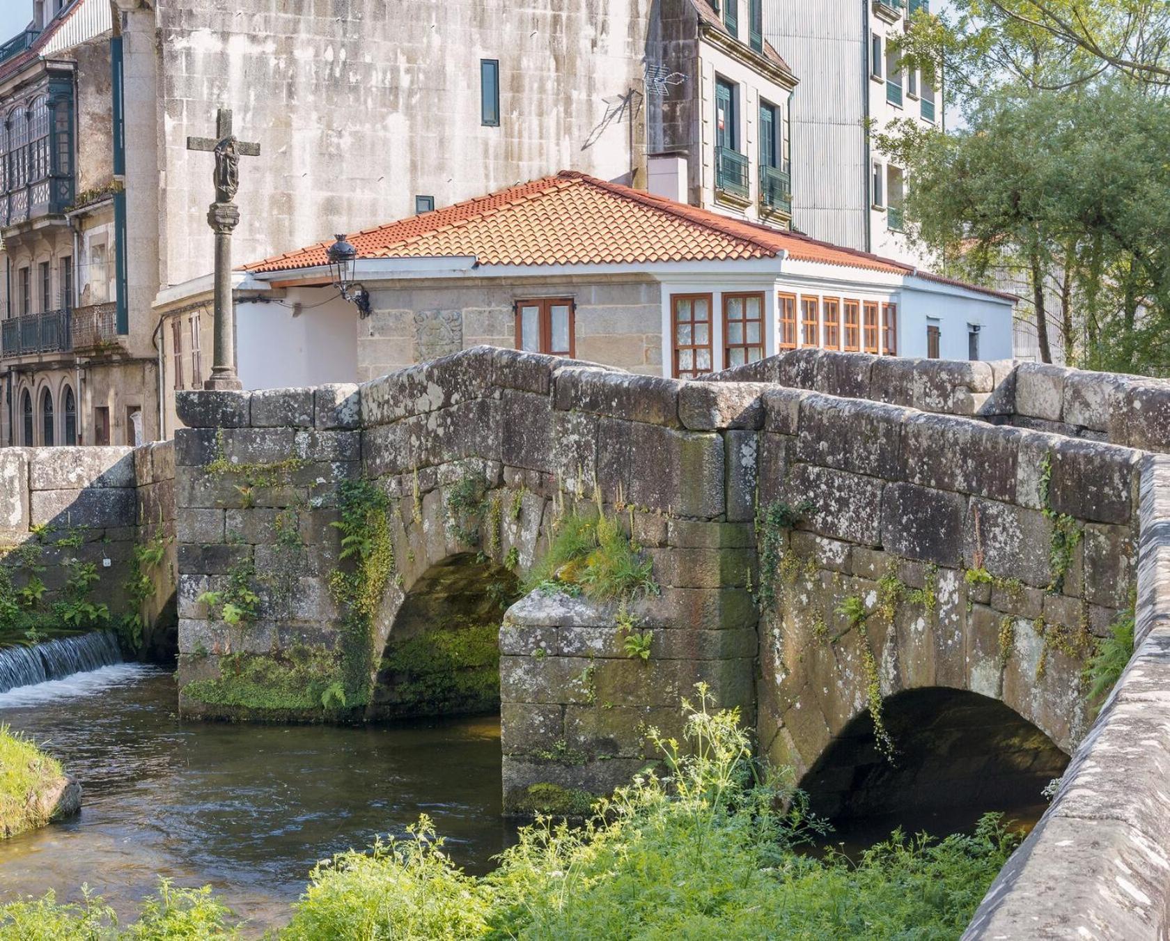 Апартаменты Alojamiento Ponte Romana Кальдас-де-Рейес Экстерьер фото